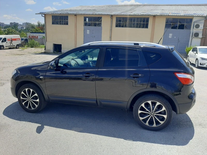 Nissan Qashqai 2.0I Navi, снимка 6 - Автомобили и джипове - 46715934