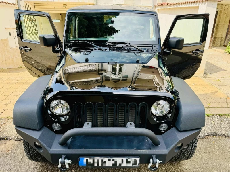 Jeep Wrangler, снимка 2 - Автомобили и джипове - 48422391