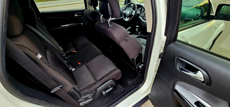 Fiat Freemont 2.0mJet 7Местен, снимка 13 - Автомобили и джипове - 52133036