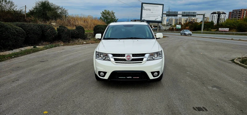 Fiat Freemont 2.0mJet 7Местен, снимка 5 - Автомобили и джипове - 52133036