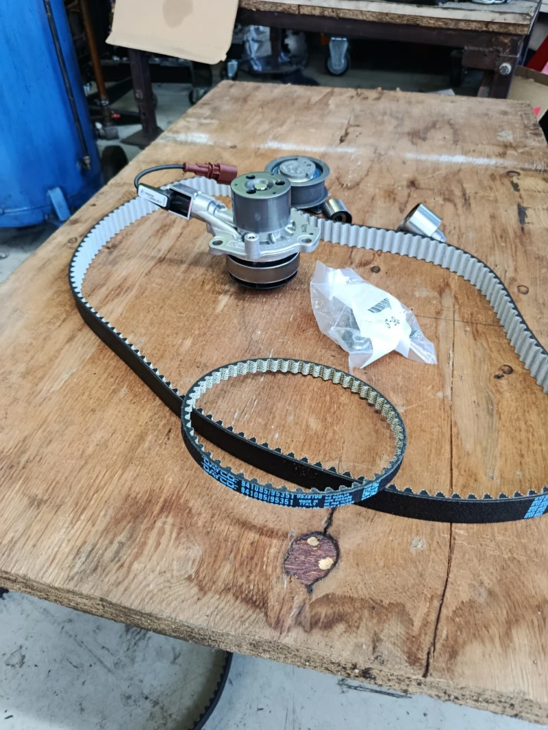 VW Tiguan Full LED DIGITAL КАСКО ВИНЕТКА НОВИ ЗИМНИ ГУМИ , снимка 15 - Автомобили и джипове - 52775900