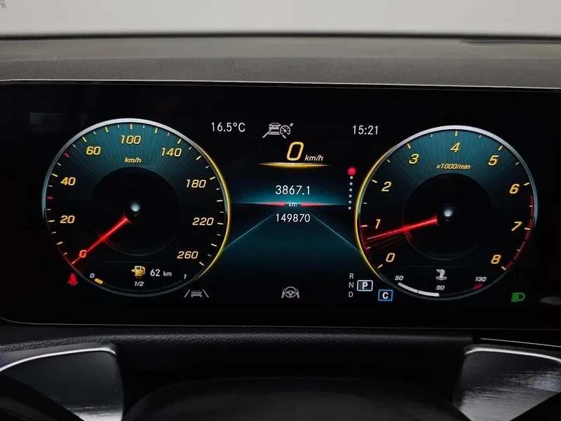 Mercedes-Benz GLC 250, снимка 8 - Автомобили и джипове - 54737338