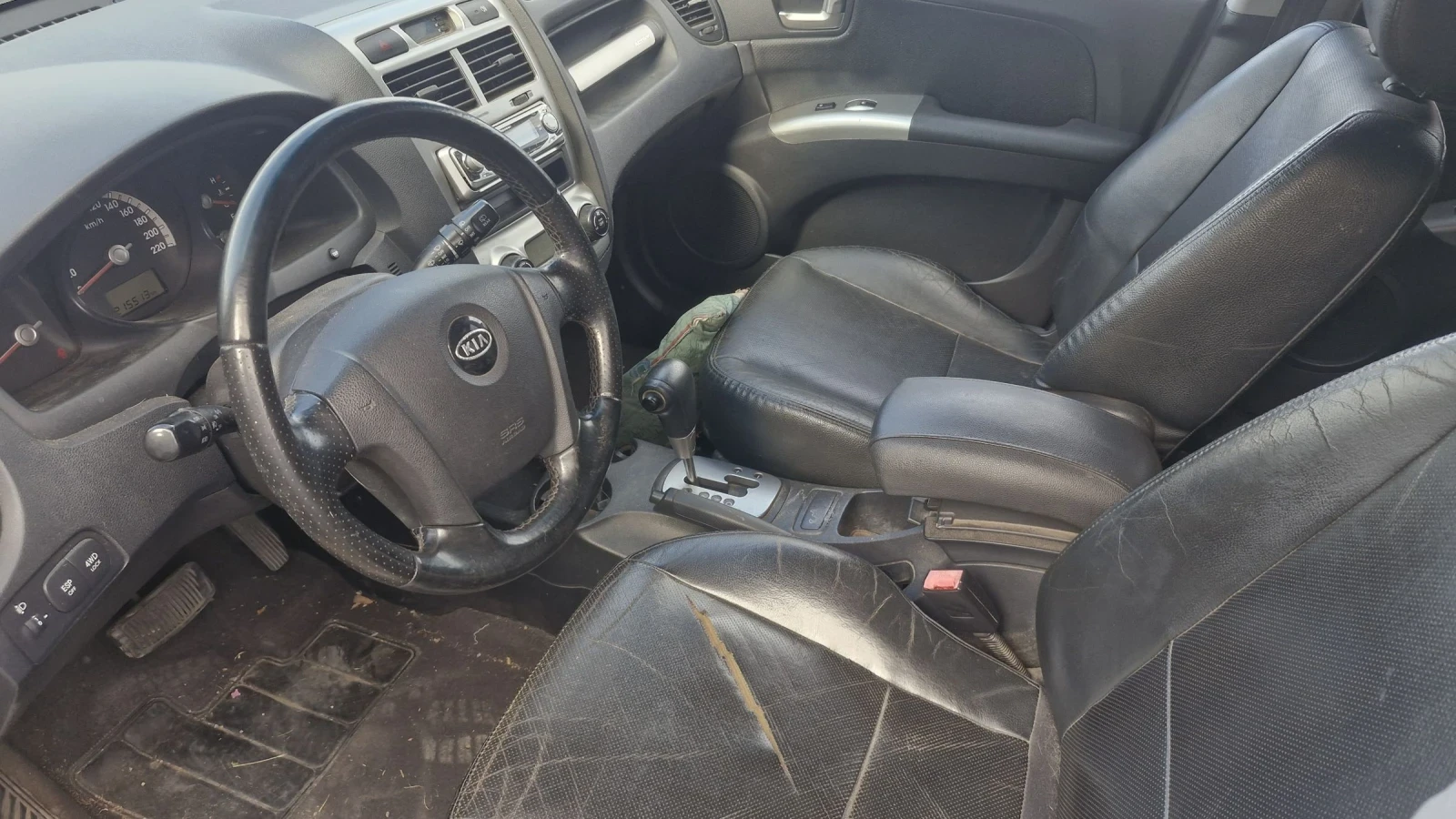 Hyundai Tucson 2.0crdi 4х4 avtomat - изображение 6