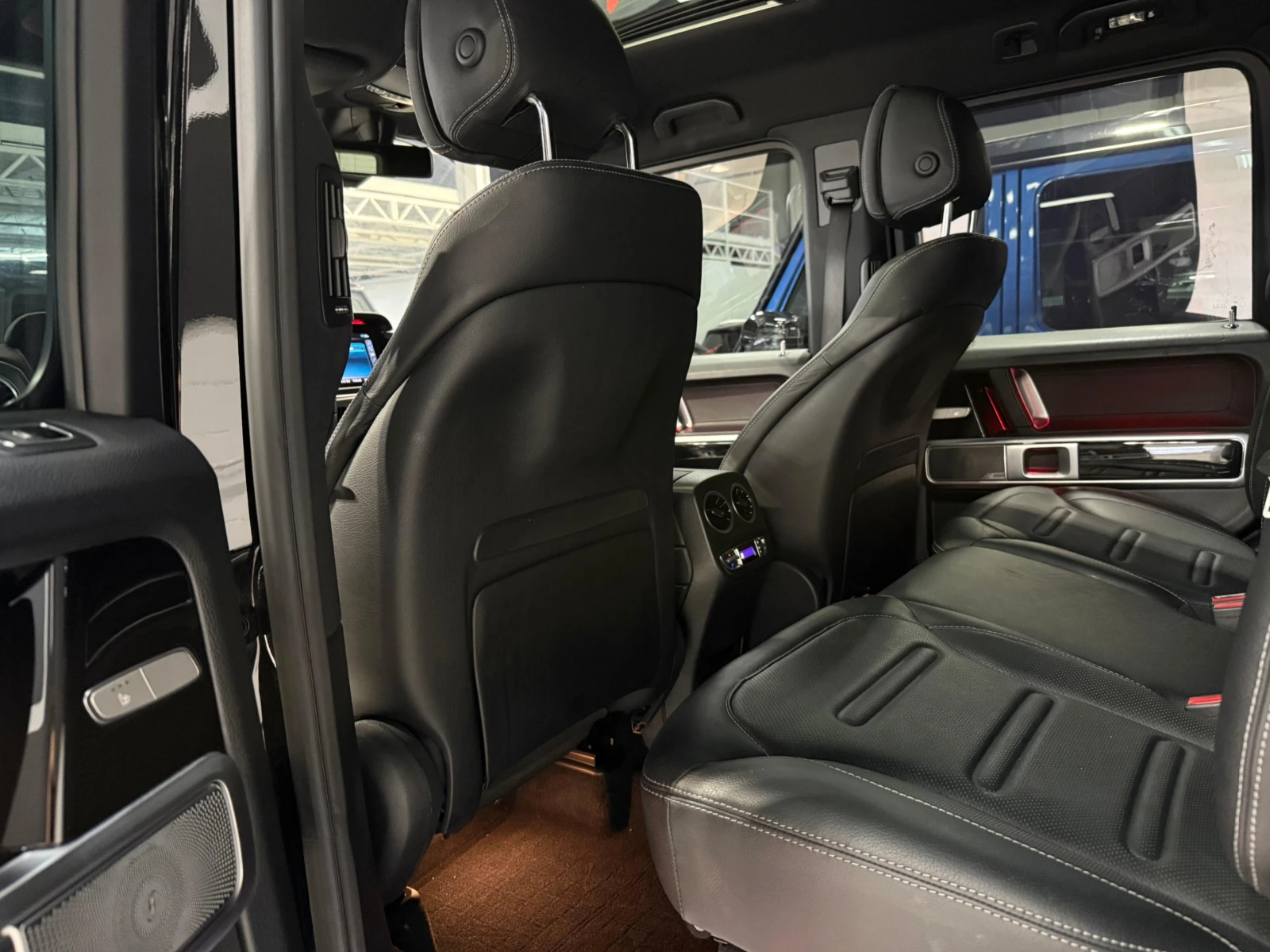 Mercedes-Benz G 500 4Matic 9G / ОБДУХВАНЕ / AMBIENT / BURMESTER - изображение 8