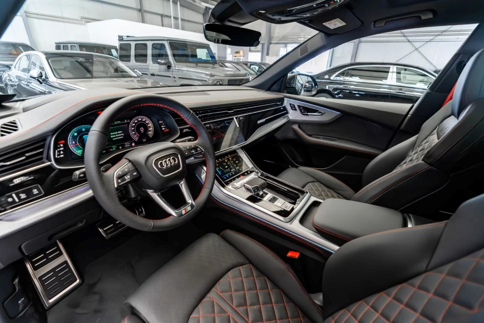 Audi Q8 FACELIFT* COMPETITION* CARBON* OLED LIGHTS* PANO*  - изображение 7