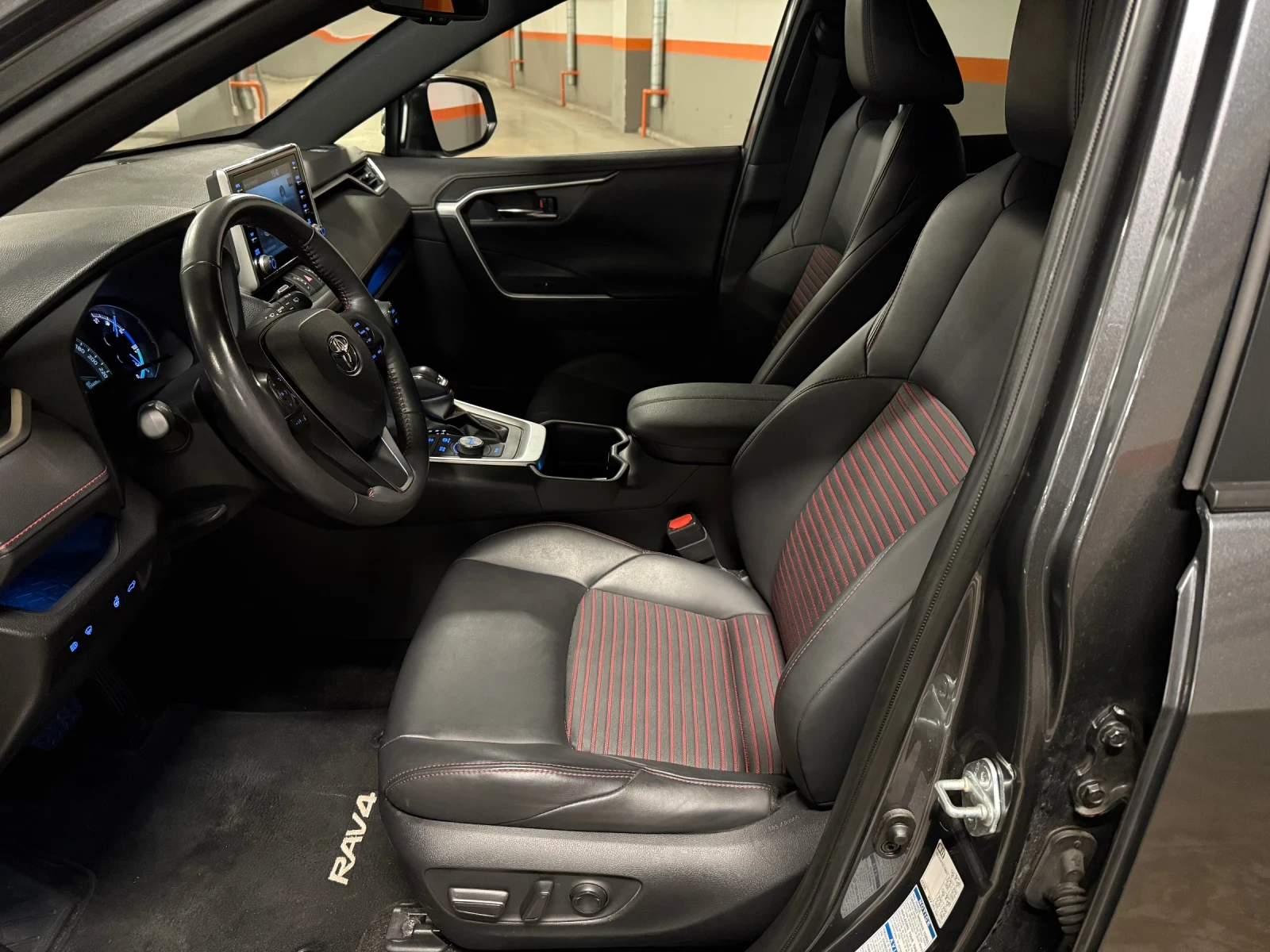 Toyota Rav4 2.5 Plug-In Hybrid STYLE  AWD 306 hp  - изображение 7