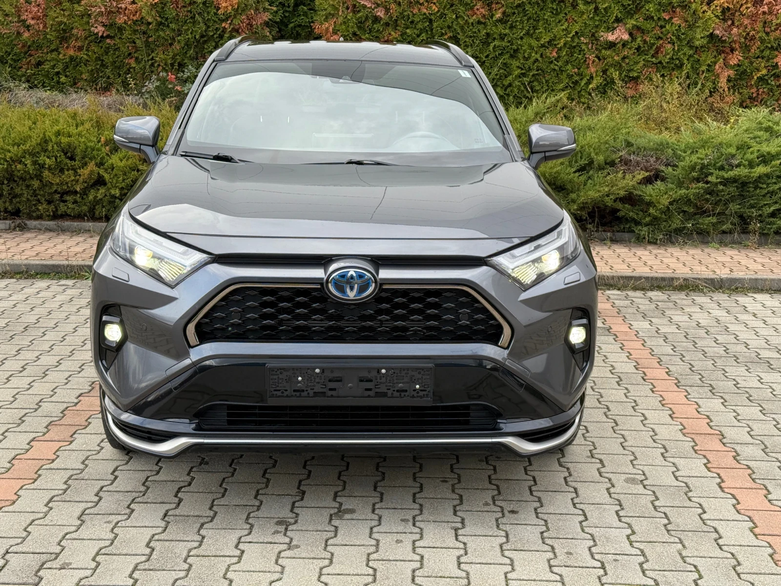 Toyota Rav4 2.5 Plug-In Hybrid STYLE  AWD 306 hp  - изображение 5