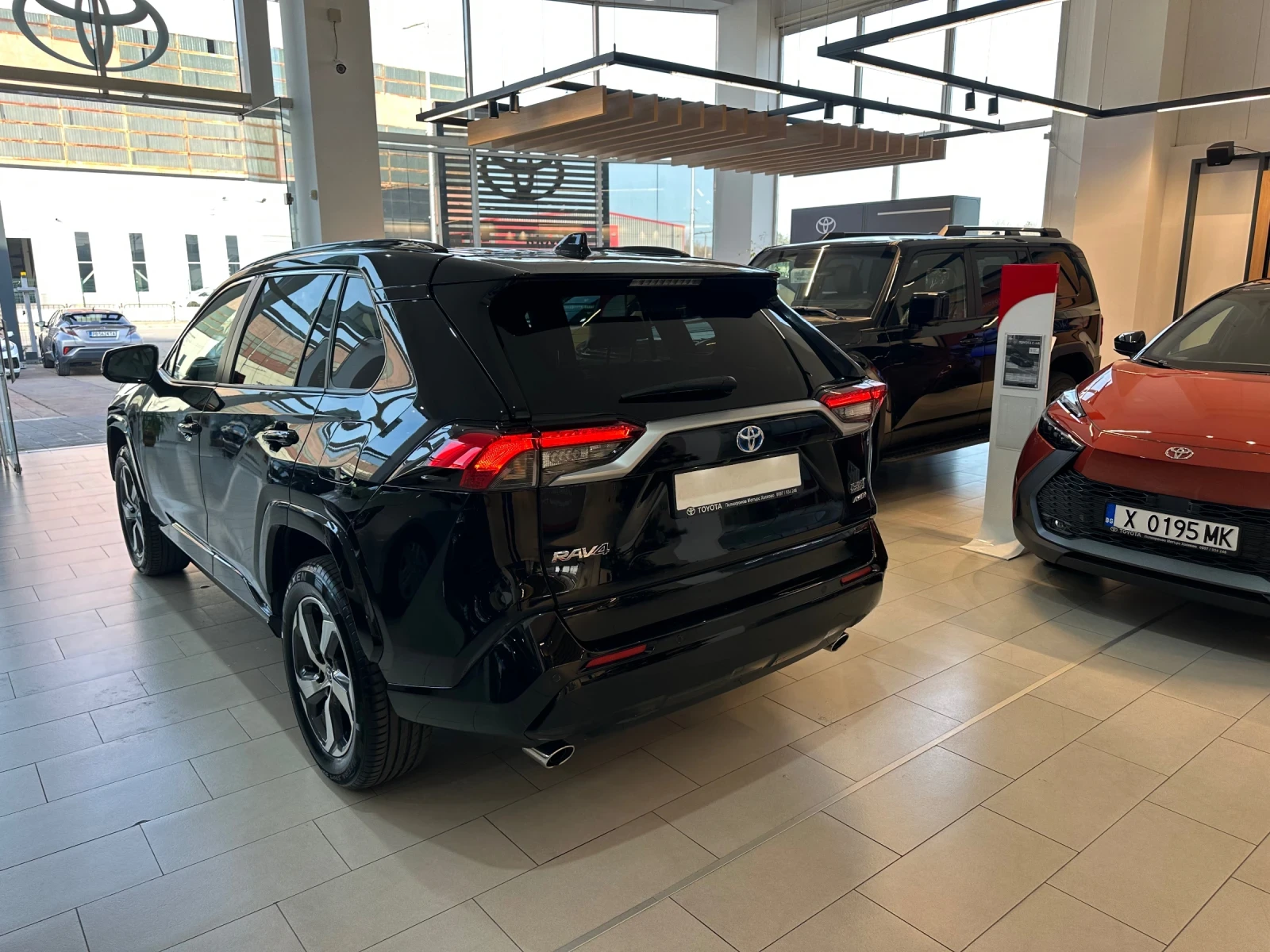 Toyota Rav4 Plug-In* Dynamic+  - изображение 3