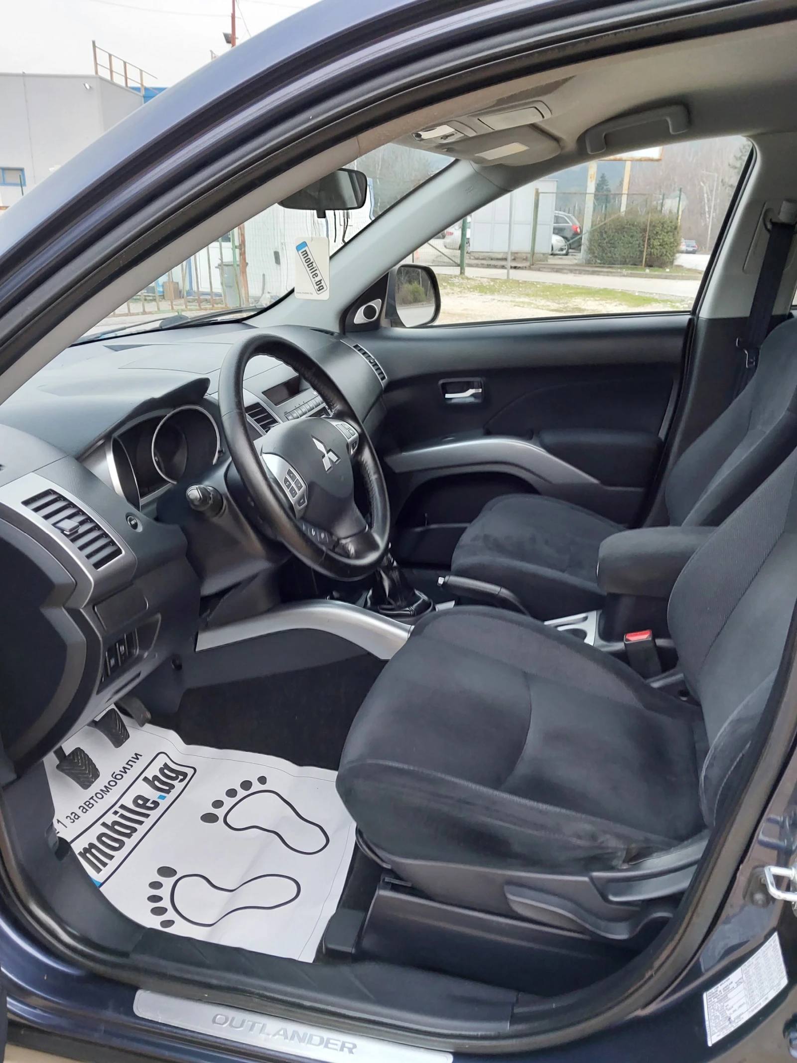 Mitsubishi Outlander 2.0- 140кс., снимка 12 - Автомобили и джипове - 53735687