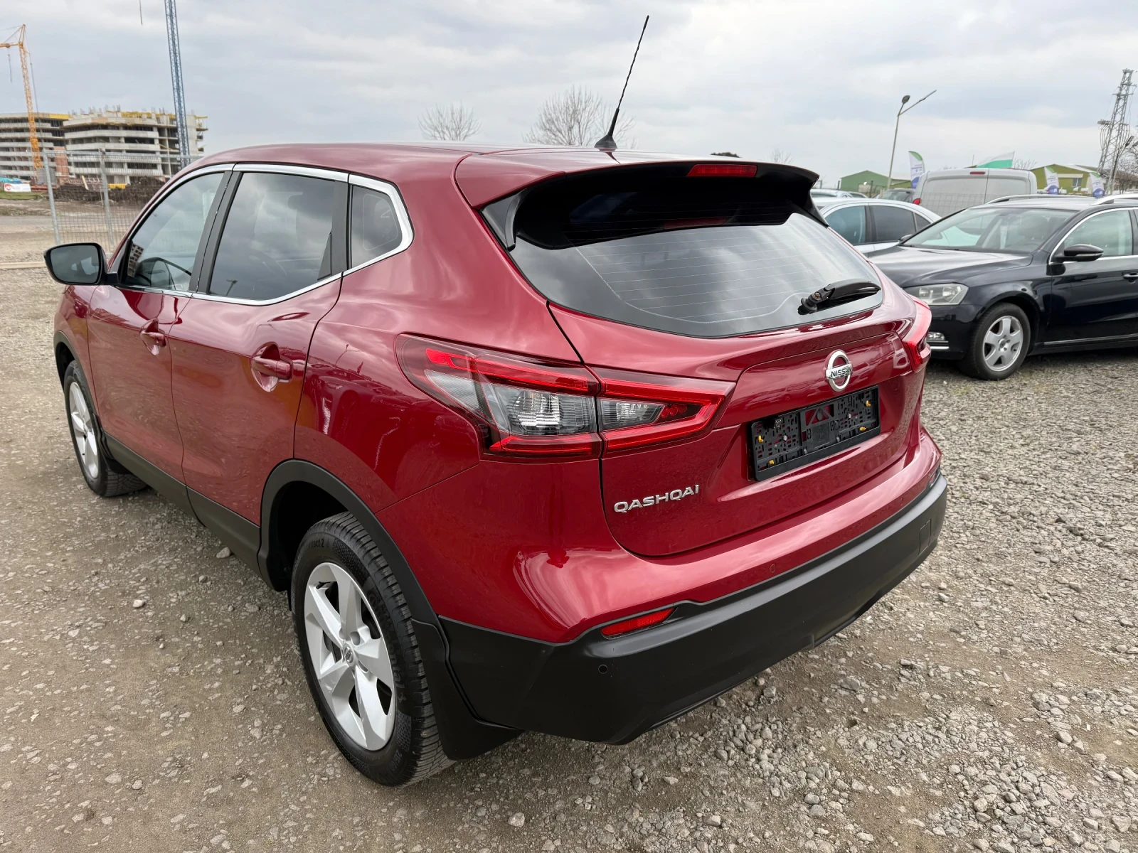 Nissan Qashqai 1.2 DIG-T 115ks FACE- LIFT, снимка 6 - Автомобили и джипове - 53933782