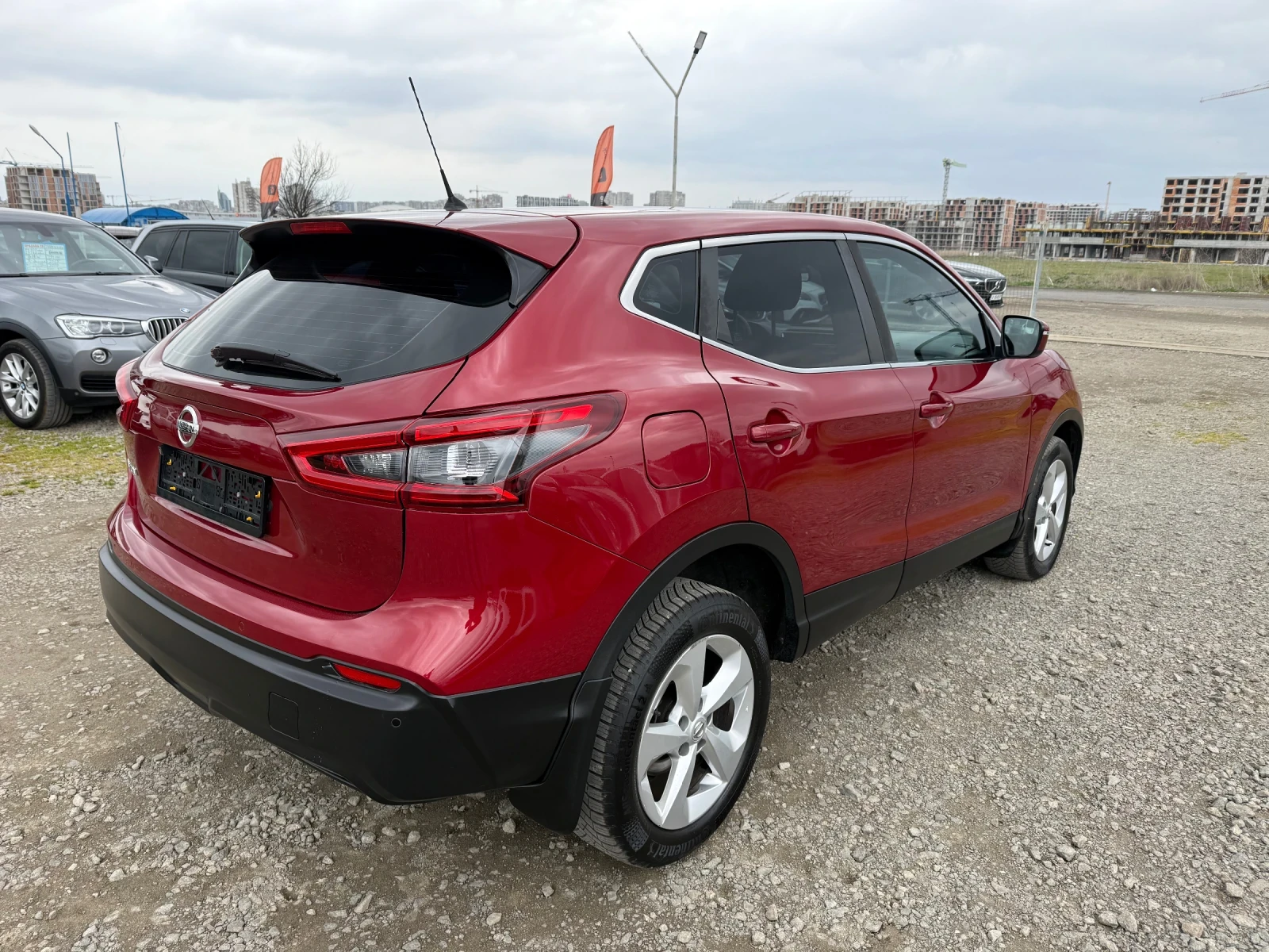 Nissan Qashqai 1.2 DIG-T 115ks FACE- LIFT, снимка 4 - Автомобили и джипове - 53933782