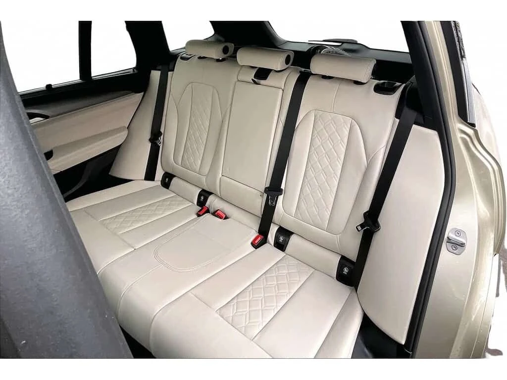 BMW X3 * | GPS | Ultimate Package | 2 Sets of Tires * CAR, снимка 16 - Автомобили и джипове - 54114585