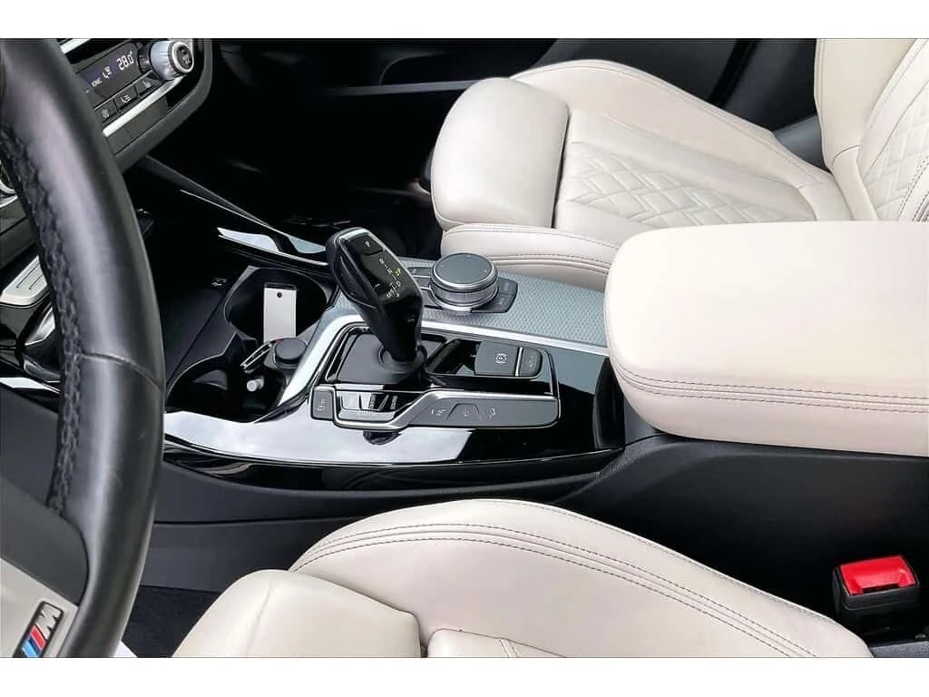 BMW X3 * | GPS | Ultimate Package | 2 Sets of Tires * CAR, снимка 14 - Автомобили и джипове - 54114585