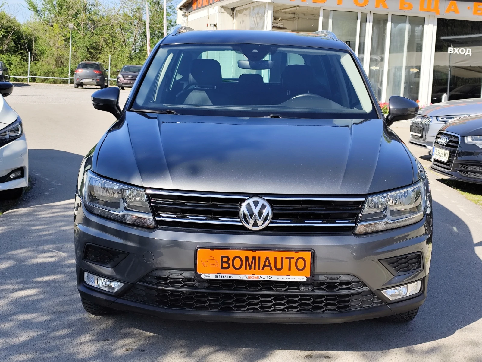 VW Tiguan 2.0TDi* 4 MOTION* АВТОМАТИК* NAVI* CAMERA* КОЖА* , снимка 2 - Автомобили и джипове - 54333088