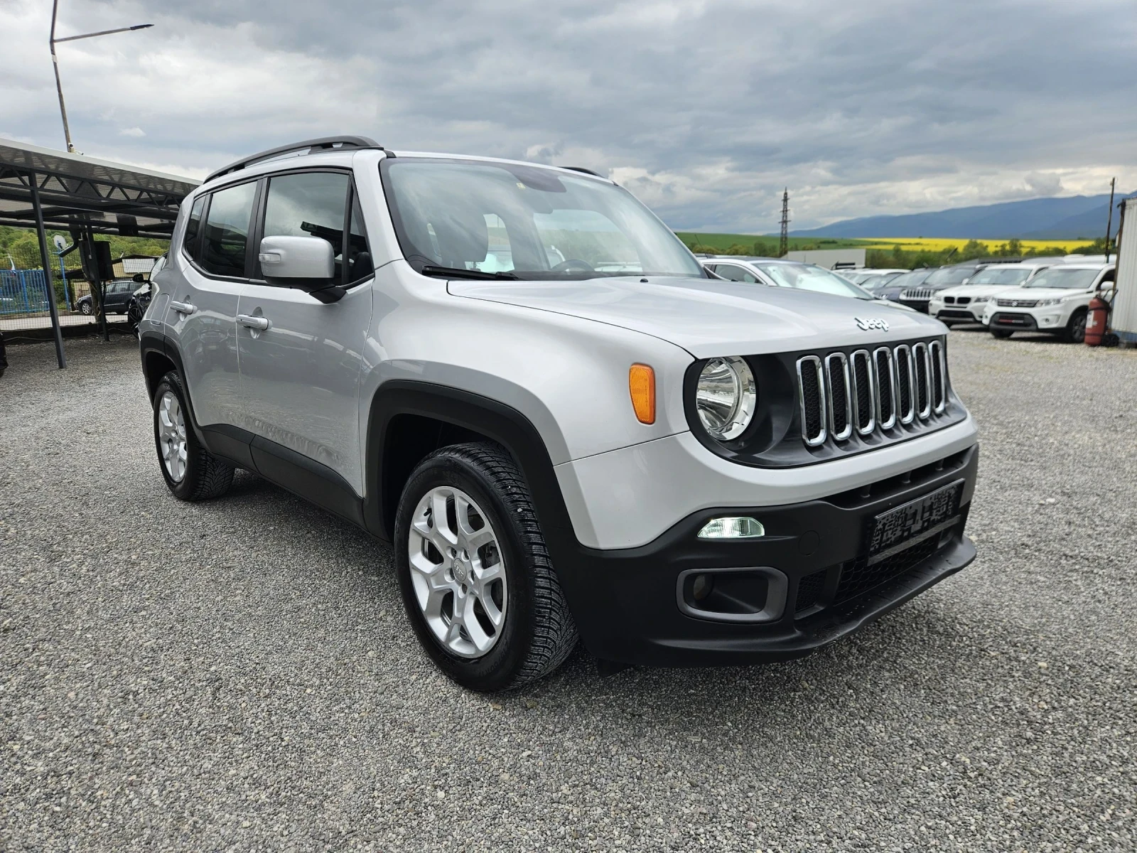 Jeep Renegade 1.6 M-jet , снимка 3 - Автомобили и джипове - 54488325