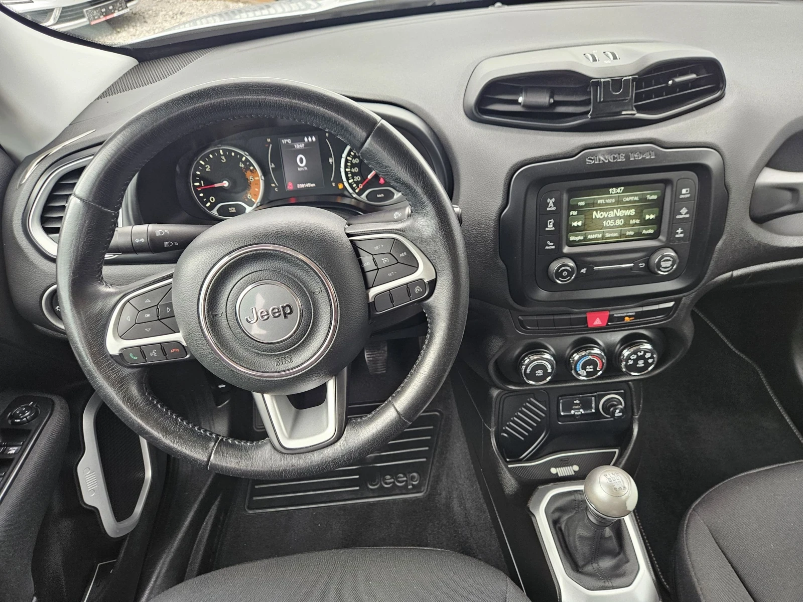 Jeep Renegade 1.6 M-jet , снимка 13 - Автомобили и джипове - 54488325