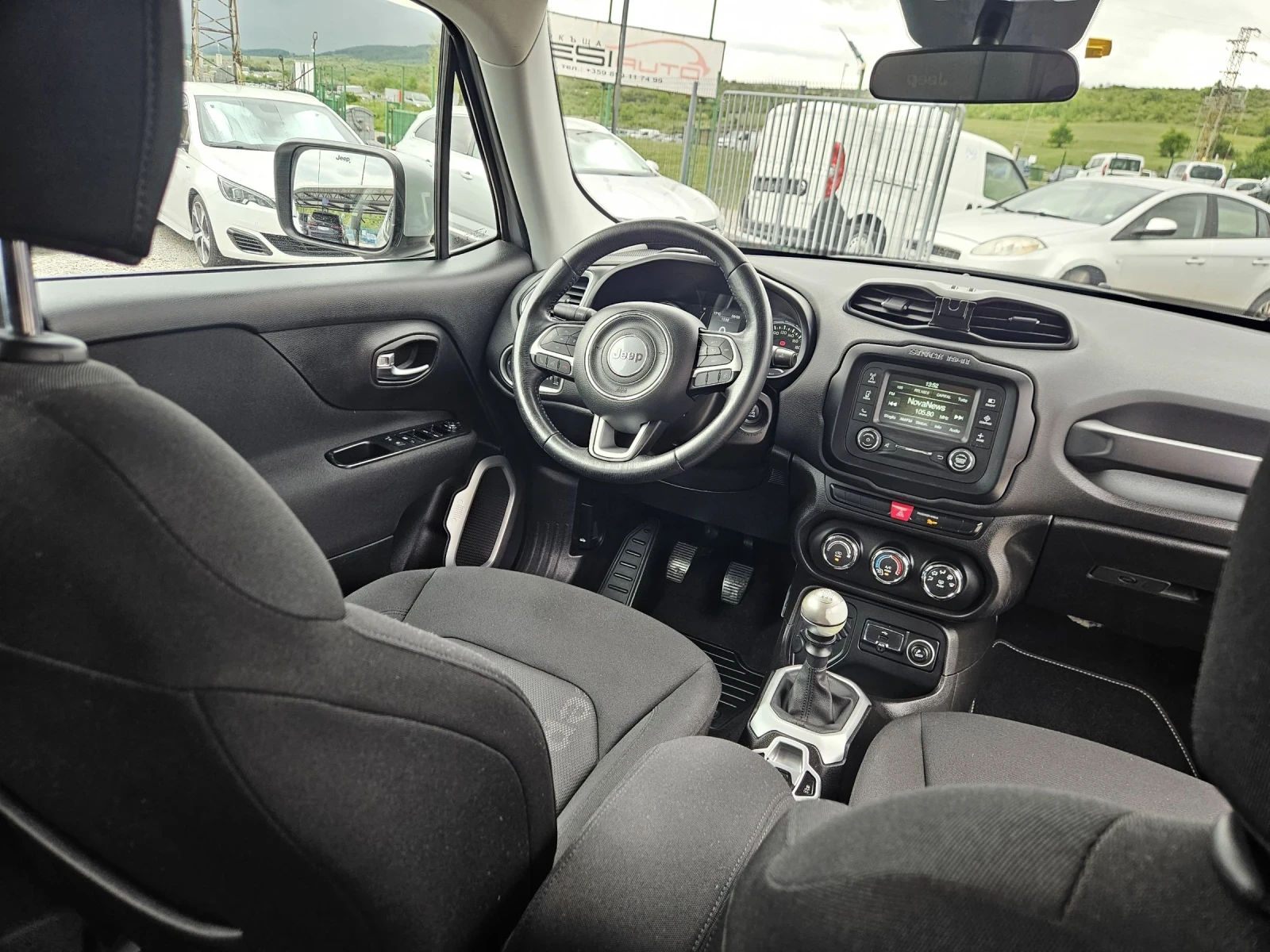 Jeep Renegade 1.6 M-jet , снимка 16 - Автомобили и джипове - 54488325