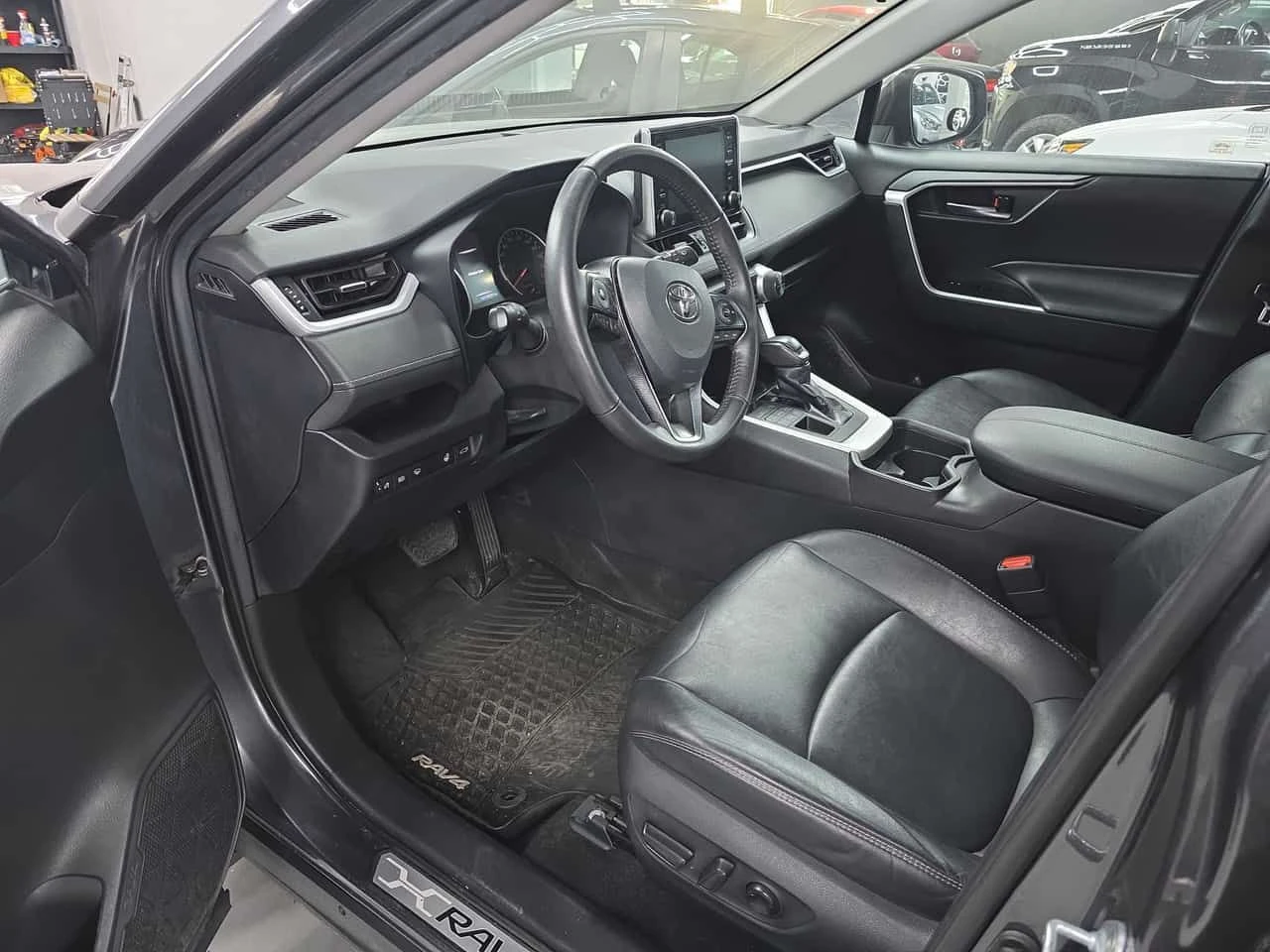 Toyota Rav4 * XLE * CARFAX * ЦЕНА ДО БГ, снимка 6 - Автомобили и джипове - 54511690