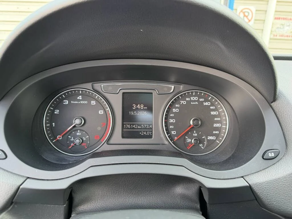 Audi Q3 quattro Premium AWD АвтоКредит  (ЦЕНА ДО БГ), снимка 5 - Автомобили и джипове - 54693368