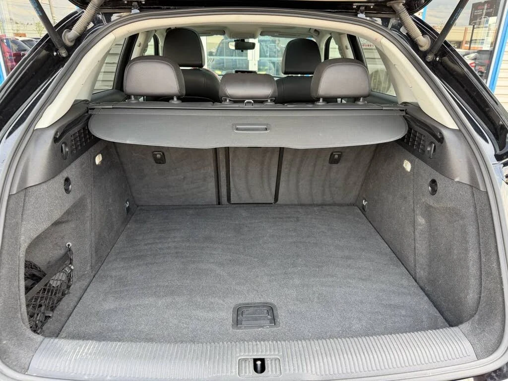 Audi Q3 quattro Premium AWD АвтоКредит  (ЦЕНА ДО БГ), снимка 10 - Автомобили и джипове - 54693368