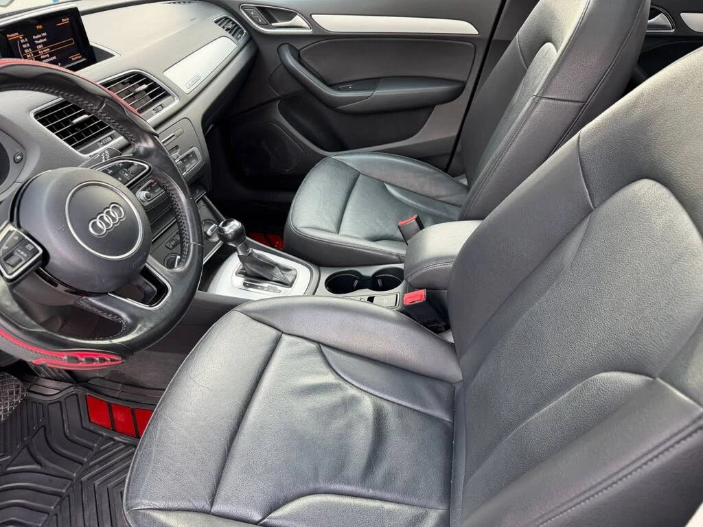 Audi Q3 quattro Premium AWD АвтоКредит  (ЦЕНА ДО БГ), снимка 9 - Автомобили и джипове - 54693368