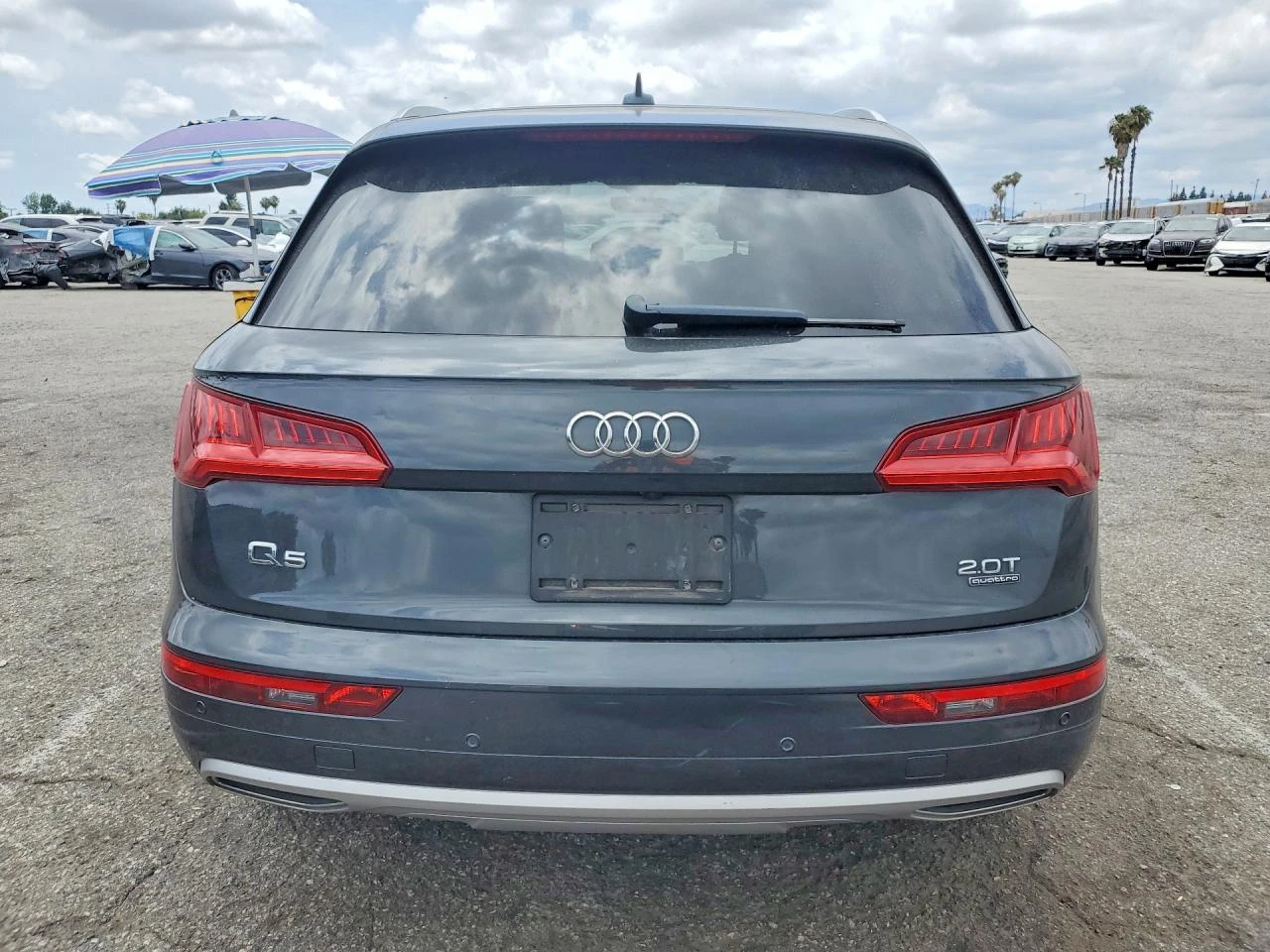 Audi Q5 2.0l Premium, снимка 6 - Автомобили и джипове - 55094239