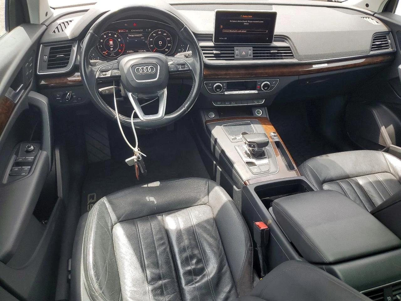 Audi Q5 2.0l Premium, снимка 8 - Автомобили и джипове - 55094239