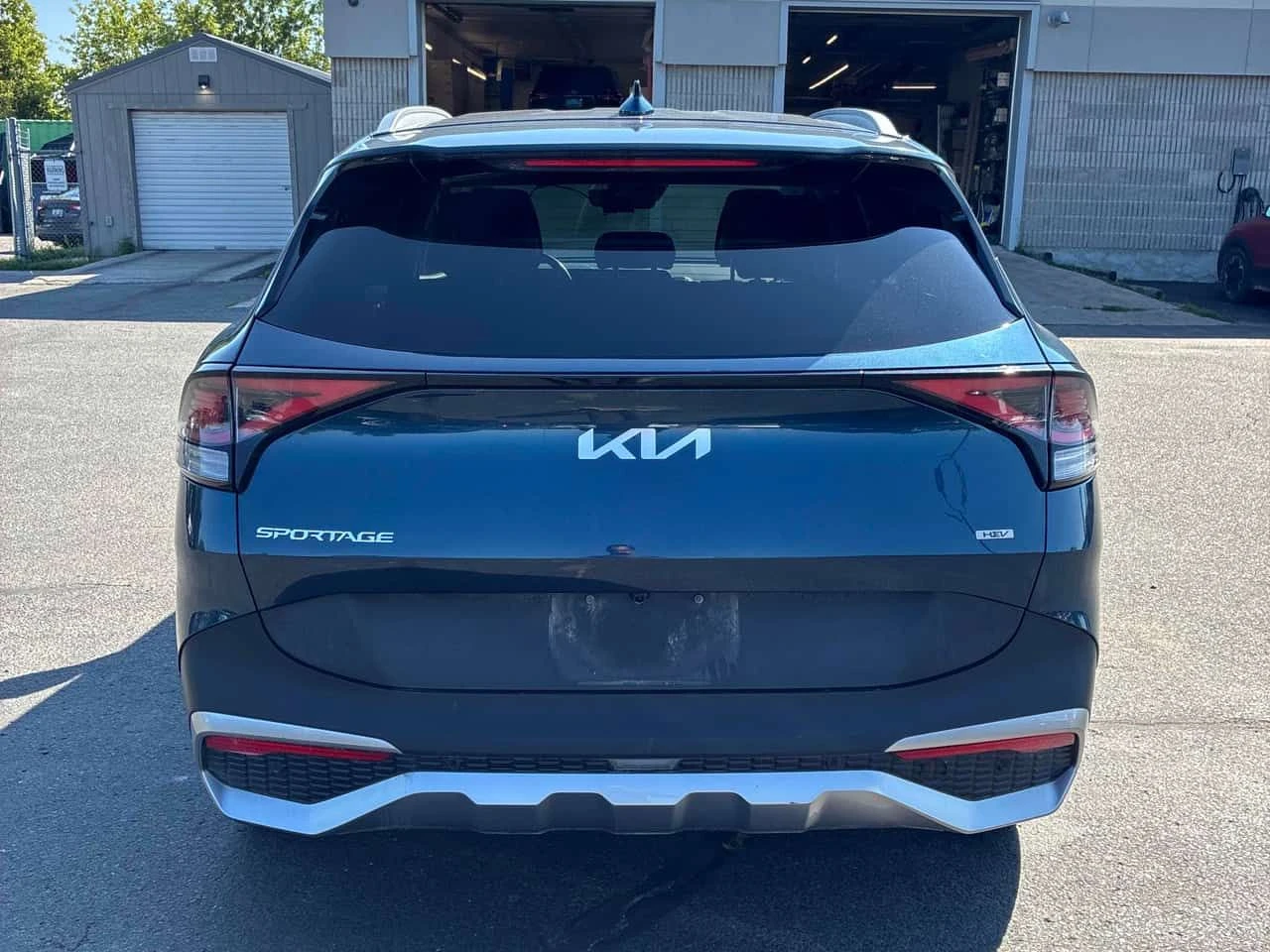 Kia Sportage * Hybrid EX AWD* АВТОКРЕДИТ БЕЗ ПЪРВОНАЧАЛНА ВНОСК, снимка 4 - Автомобили и джипове - 55605989