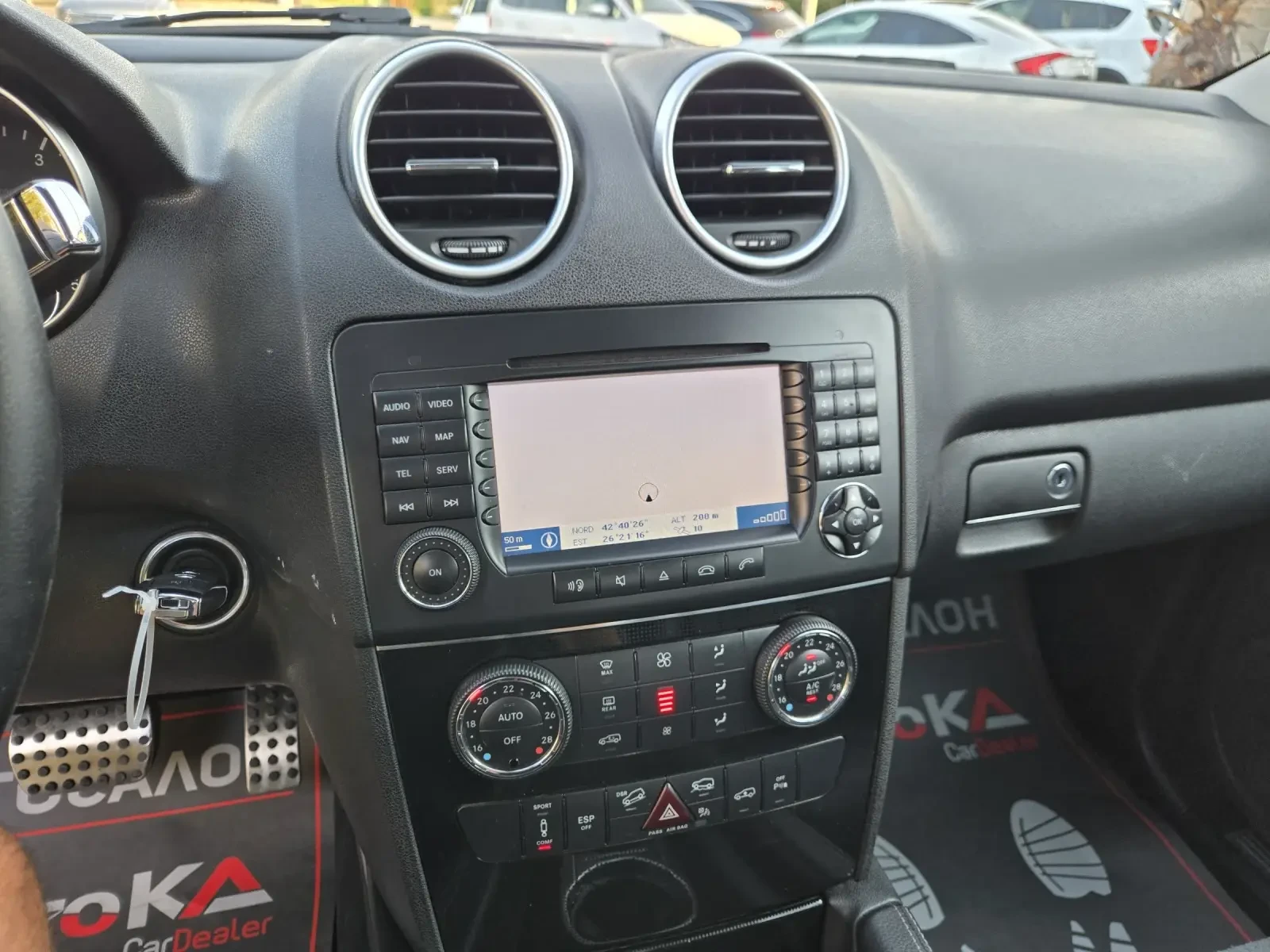 Mercedes-Benz ML 320 3.0CDI-224к= АВТОМАТ= SPORT= АВИ= КСЕНОН= АВТОПИЛО, снимка 16 - Автомобили и джипове - 55657113