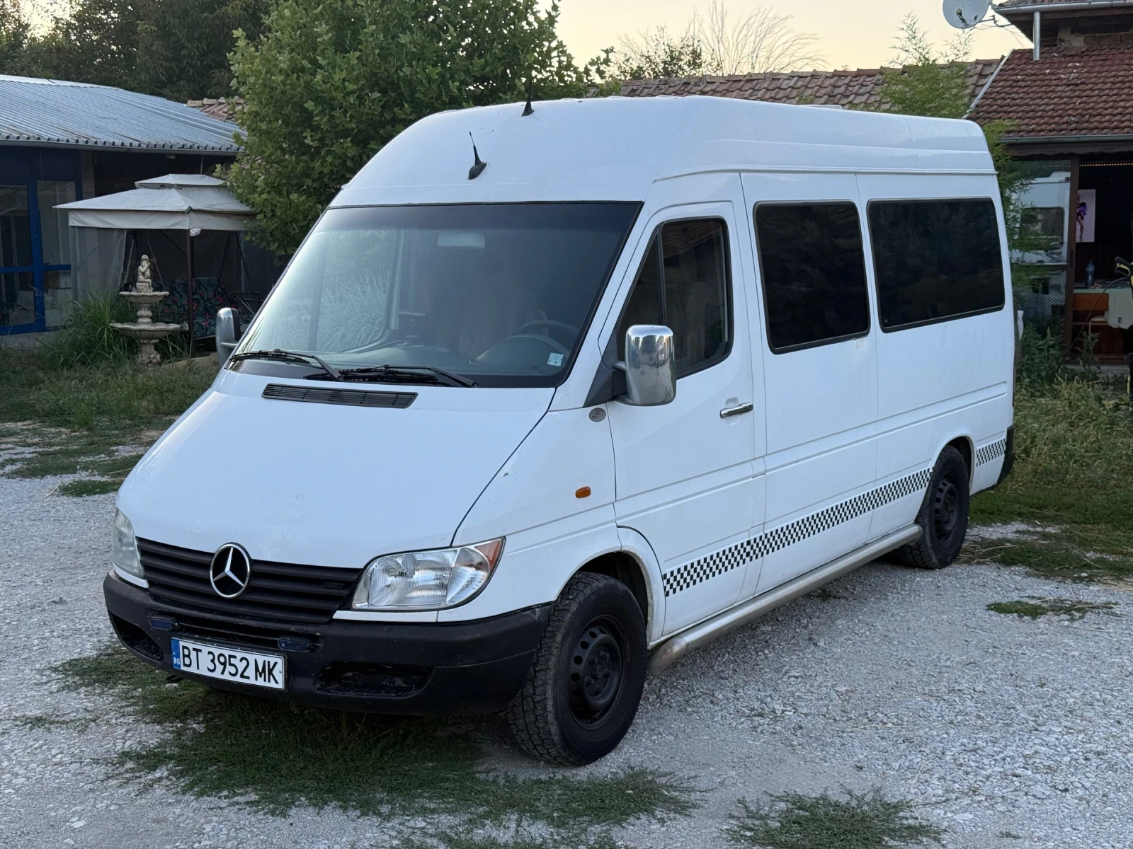 Кемпер Mercedes-Benz 308 220D Automat