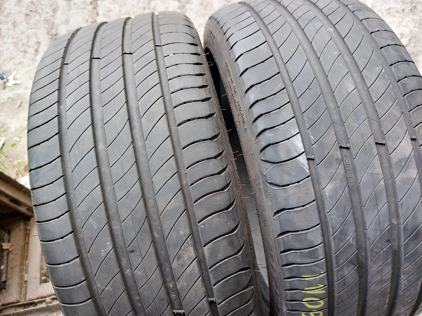 ���� 235/40R19 | Mobile.bg � ����������� 1