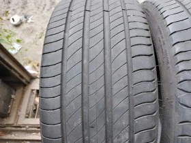 Гуми Летни 235/40R19, снимка 3 - Гуми и джанти - 39103237