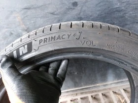 Гуми Летни 235/40R19, снимка 7 - Гуми и джанти - 39103237