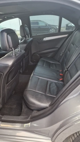 Mercedes-Benz C 320 AMG, снимка 11