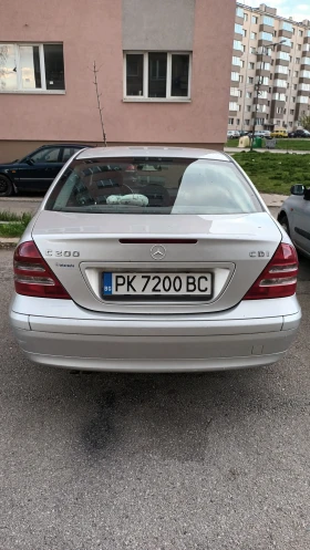 Mercedes-Benz C 200, снимка 4