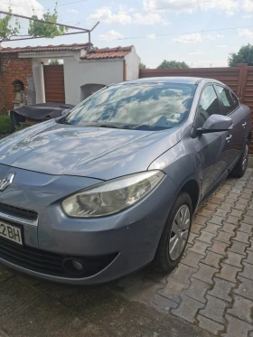 Обява за продажба на Renault Fluence 1.6 бензин ~9 600 лв. - изображение 1