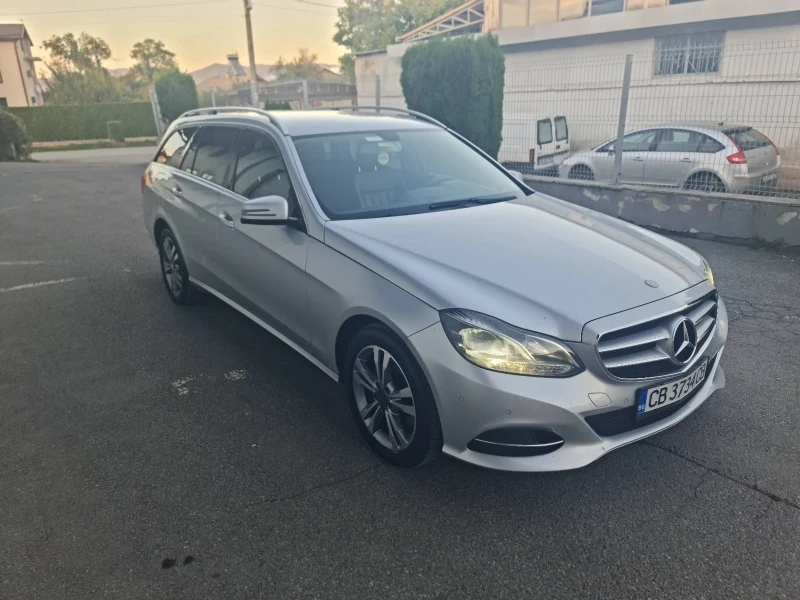 Mercedes-Benz E 350 4-MATIC , снимка 7 - Автомобили и джипове - 47368347