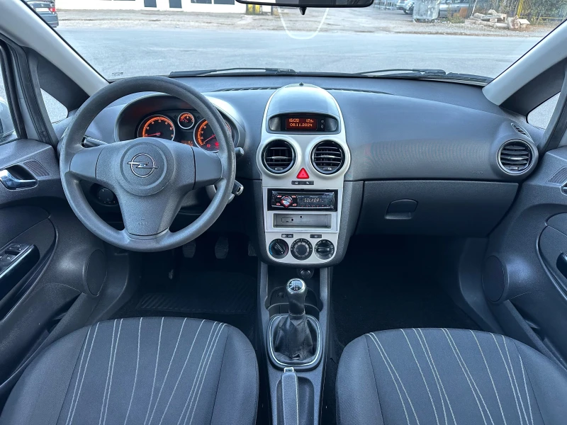 Opel Corsa 1.2i Италия, снимка 12 - Автомобили и джипове - 47895250