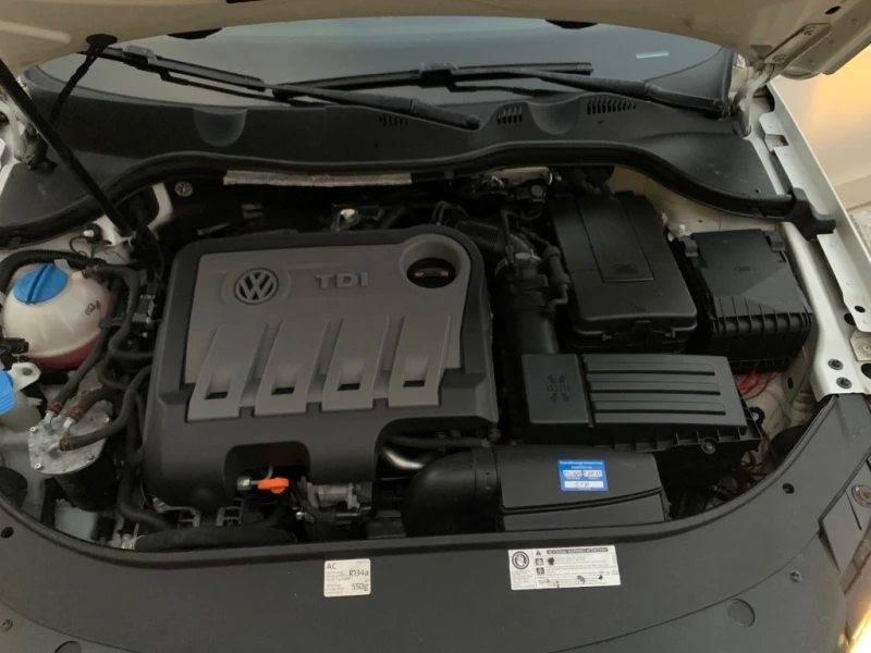 VW Passat, снимка 12 - Автомобили и джипове - 47983455