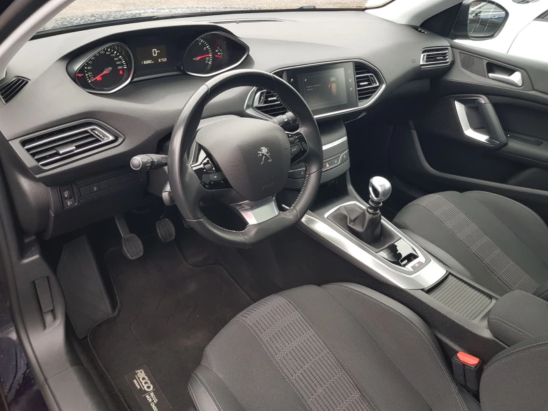 Peugeot 308 1.2 e-THP Allure, снимка 7 - Автомобили и джипове - 48235022