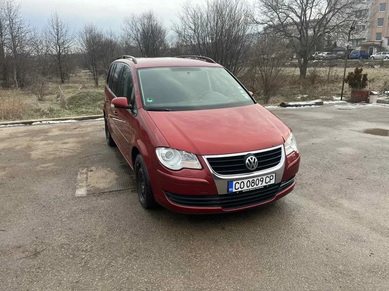 VW Touran, снимка 3 - Автомобили и джипове - 48588908