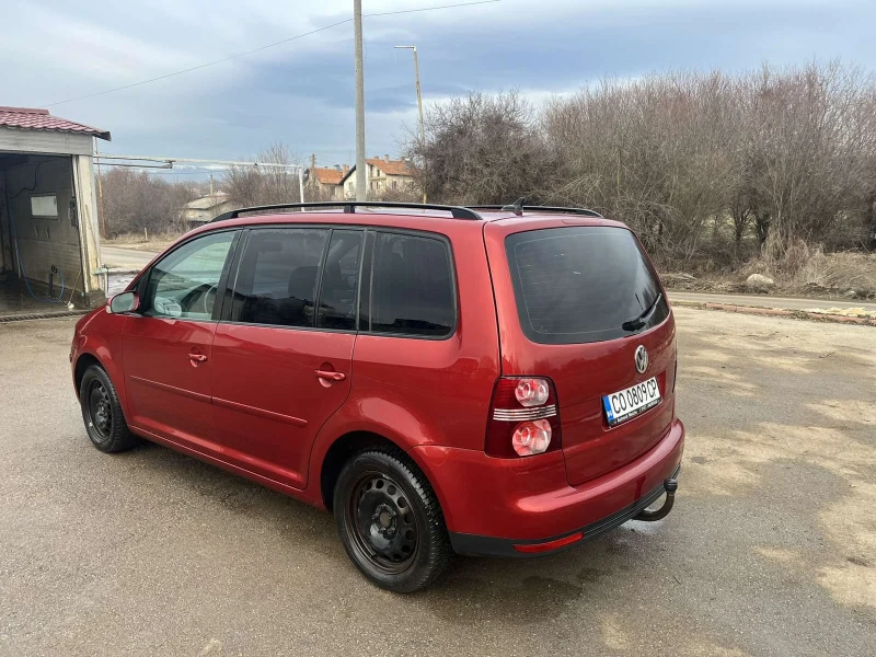 VW Touran, снимка 5 - Автомобили и джипове - 48588908