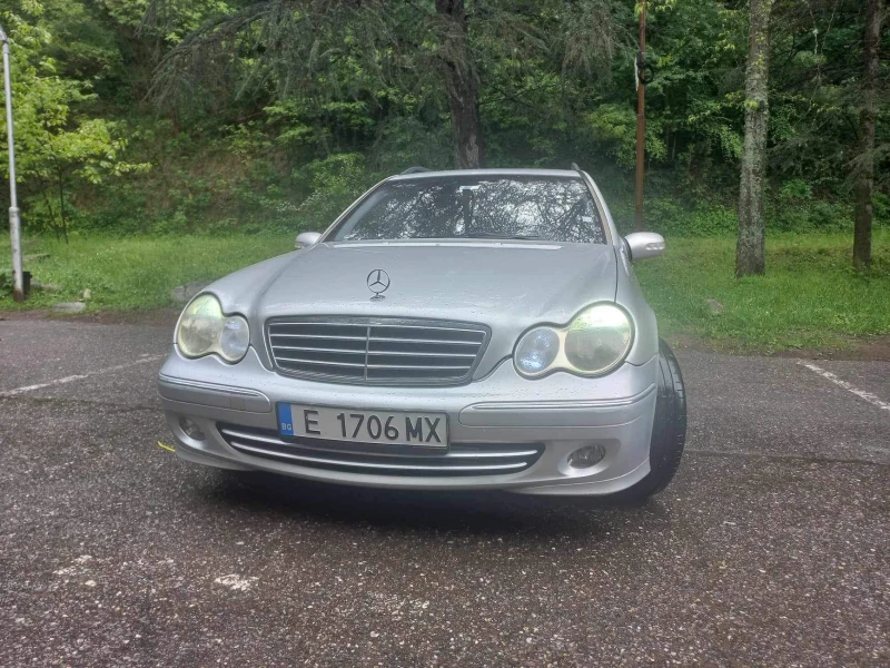 Mercedes-Benz C 220, снимка 1 - Автомобили и джипове - 49346986