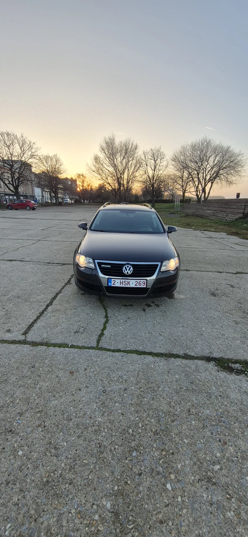 VW Passat, снимка 4 - Автомобили и джипове - 52797343