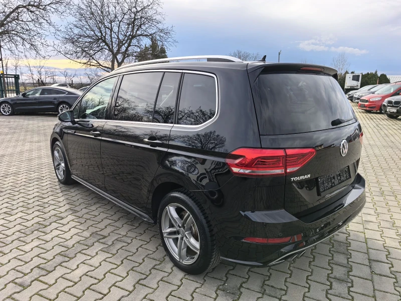 VW Touran ///Rline Full Extra 190кс Автоматик Топ Състояние, снимка 4 - Автомобили и джипове - 52975940