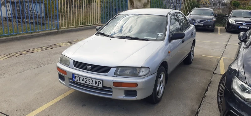 Mazda 323 АГУ, снимка 2 - Автомобили и джипове - 53507688