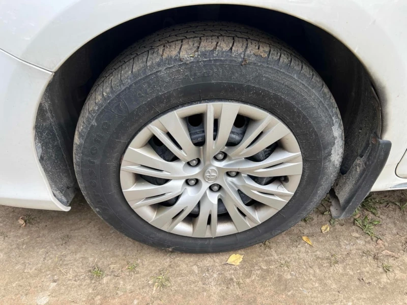 Toyota Camry * 4dr Sdn I4 Auto * CARFAX * ЦЕНА ДО БГ, снимка 6 - Автомобили и джипове - 53154387