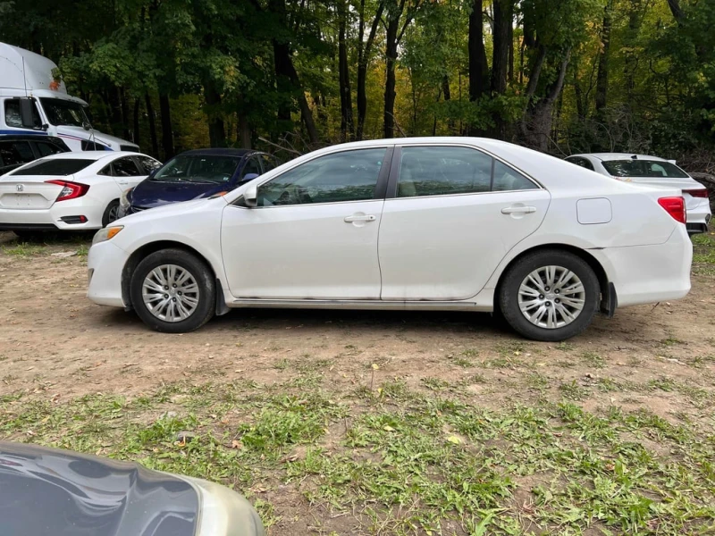 Toyota Camry * 4dr Sdn I4 Auto * CARFAX * ЦЕНА ДО БГ, снимка 4 - Автомобили и джипове - 53154387