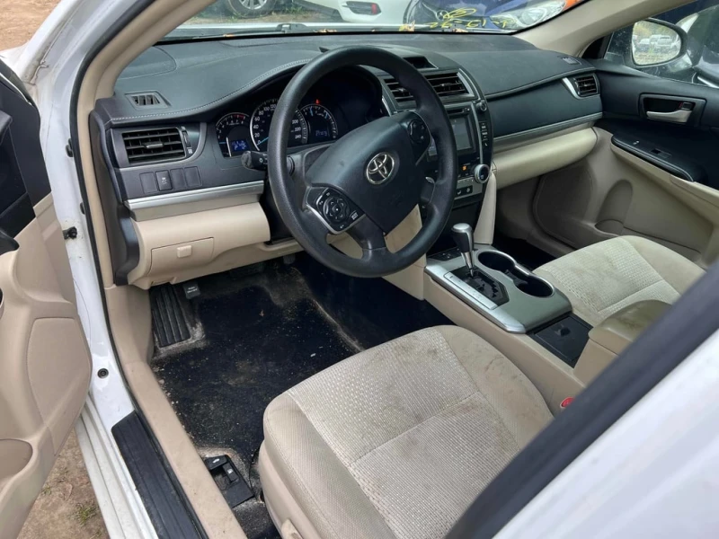 Toyota Camry * 4dr Sdn I4 Auto * CARFAX * ЦЕНА ДО БГ, снимка 7 - Автомобили и джипове - 53154387