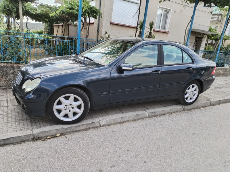 Mercedes-Benz C 180, снимка 5 - Автомобили и джипове - 53196061